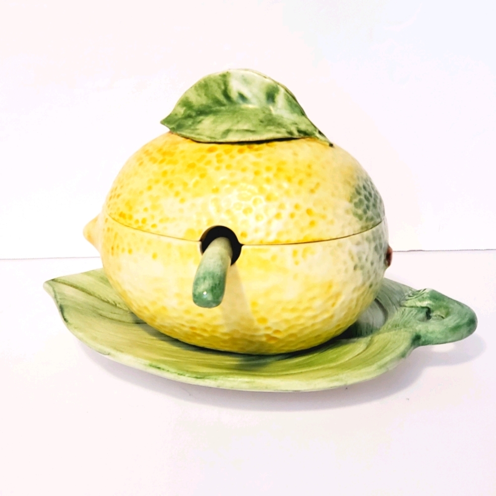 Intrada Italy Lemon Sauce Boat with Plate